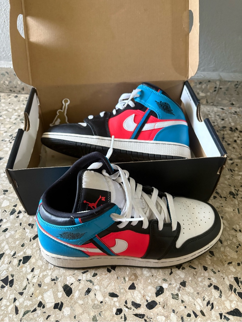Jordan Kids High-Top Sneakers in Blue, Pink, Black